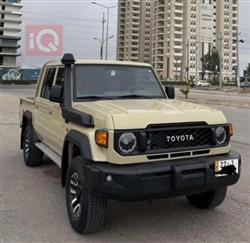 Toyota Land Cruiser 70 Pickup